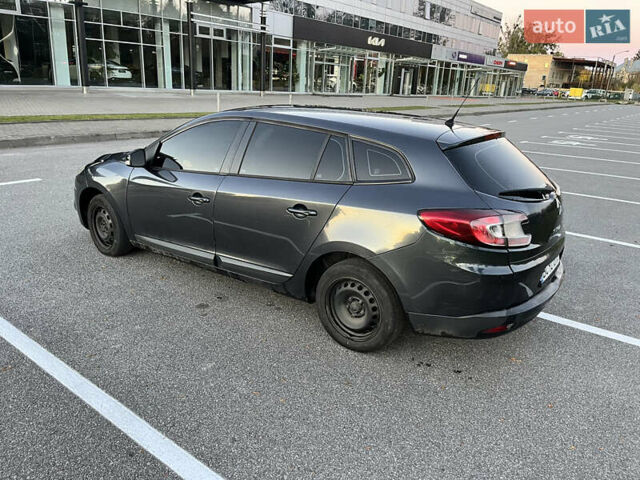 Сірий Рено Меган, об'ємом двигуна 1.46 л та пробігом 328 тис. км за 5500 $, фото 3 на Automoto.ua