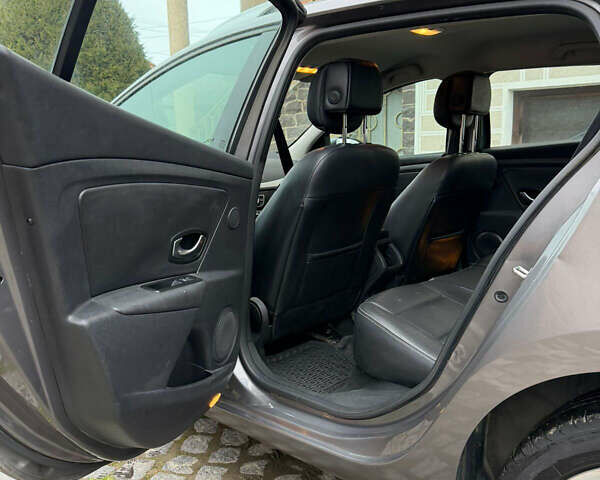 Серый Рено Меган, объемом двигателя 1.46 л и пробегом 330 тыс. км за 5700 $, фото 8 на Automoto.ua