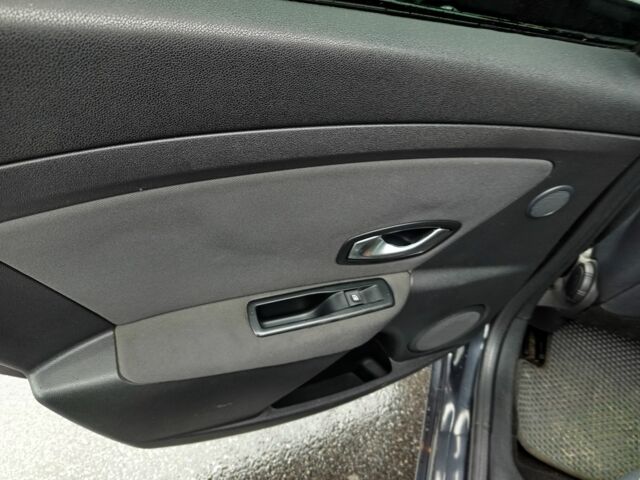 Серый Рено Меган, объемом двигателя 1.5 л и пробегом 380 тыс. км за 6800 $, фото 6 на Automoto.ua