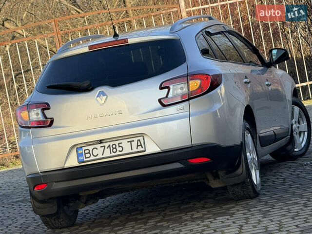Серый Рено Меган, объемом двигателя 1.46 л и пробегом 180 тыс. км за 6750 $, фото 18 на Automoto.ua