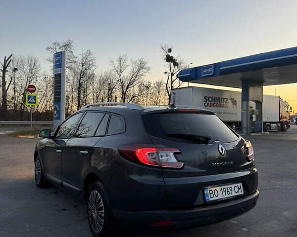 Сірий Рено Меган, об'ємом двигуна 1.46 л та пробігом 260 тис. км за 5900 $, фото 5 на Automoto.ua