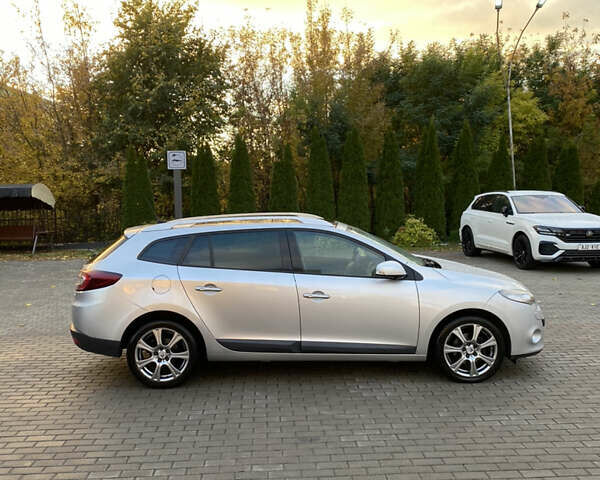 Сірий Рено Меган, об'ємом двигуна 1.4 л та пробігом 127 тис. км за 6800 $, фото 4 на Automoto.ua