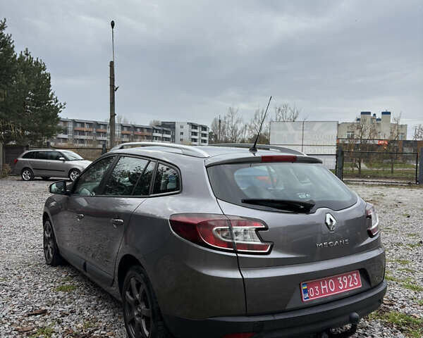 Сірий Рено Меган, об'ємом двигуна 1.6 л та пробігом 227 тис. км за 7300 $, фото 13 на Automoto.ua