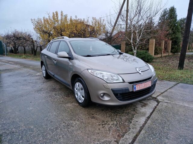 Сірий Рено Меган, об'ємом двигуна 1.6 л та пробігом 238 тис. км за 7350 $, фото 4 на Automoto.ua