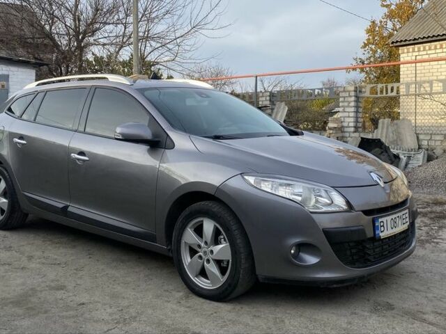 Серый Рено Меган, объемом двигателя 1.5 л и пробегом 320 тыс. км за 7000 $, фото 2 на Automoto.ua