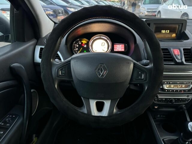 Серый Рено Меган, объемом двигателя 1.9 л и пробегом 297 тыс. км за 7290 $, фото 24 на Automoto.ua