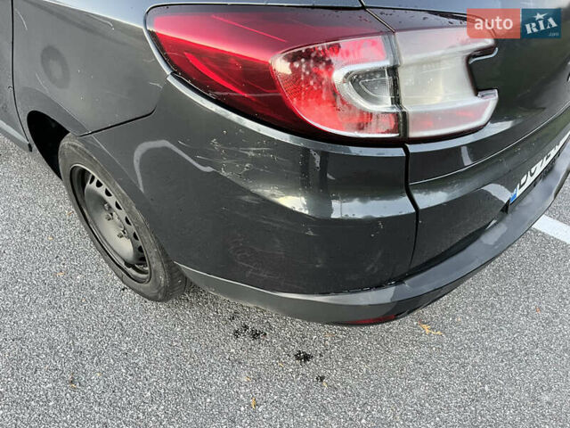 Сірий Рено Меган, об'ємом двигуна 1.46 л та пробігом 328 тис. км за 5500 $, фото 2 на Automoto.ua