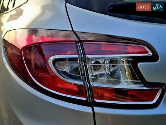 Серый Рено Меган, объемом двигателя 1.6 л и пробегом 195 тыс. км за 7850 $, фото 24 на Automoto.ua