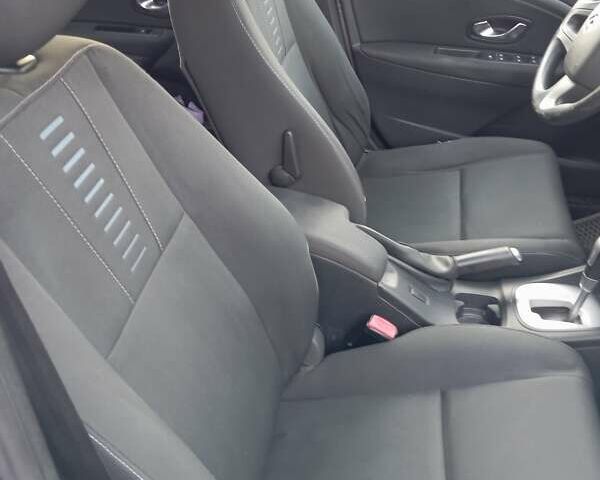 Серый Рено Меган, объемом двигателя 1.46 л и пробегом 278 тыс. км за 7100 $, фото 12 на Automoto.ua