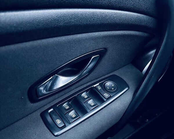 Сірий Рено Меган, об'ємом двигуна 1.46 л та пробігом 224 тис. км за 6700 $, фото 19 на Automoto.ua