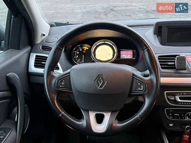 Серый Рено Меган, объемом двигателя 1.5 л и пробегом 269 тыс. км за 6000 $, фото 27 на Automoto.ua
