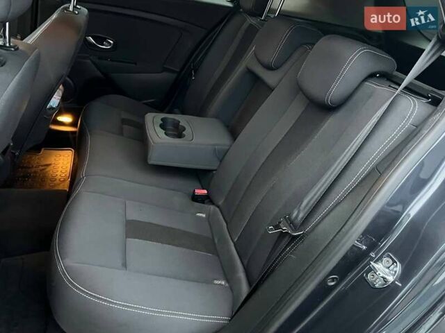 Серый Рено Меган, объемом двигателя 1.5 л и пробегом 269 тыс. км за 6000 $, фото 15 на Automoto.ua