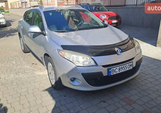 Серый Рено Меган, объемом двигателя 1.46 л и пробегом 228 тыс. км за 6500 $, фото 2 на Automoto.ua