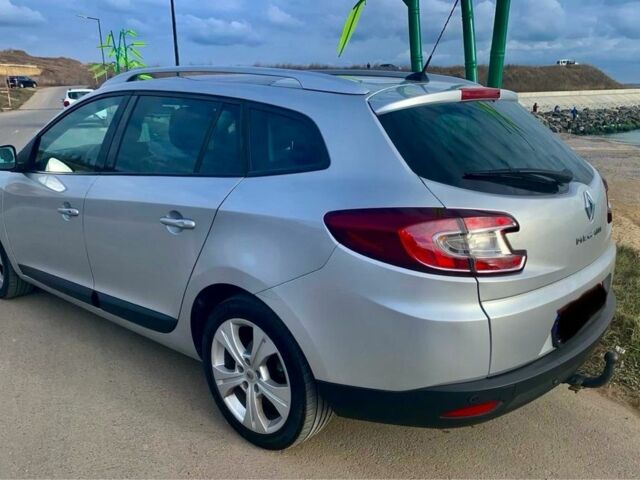 Серый Рено Меган, объемом двигателя 1.5 л и пробегом 242 тыс. км за 7990 $, фото 5 на Automoto.ua