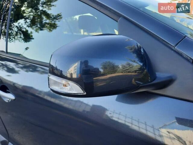 Серый Рено Меган, объемом двигателя 1.6 л и пробегом 183 тыс. км за 7600 $, фото 75 на Automoto.ua