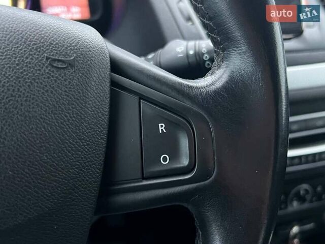 Серый Рено Меган, объемом двигателя 1.5 л и пробегом 269 тыс. км за 6000 $, фото 20 на Automoto.ua