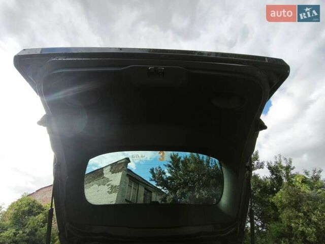 Серый Рено Меган, объемом двигателя 2 л и пробегом 125 тыс. км за 9950 $, фото 33 на Automoto.ua