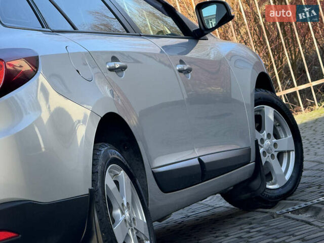 Серый Рено Меган, объемом двигателя 1.46 л и пробегом 180 тыс. км за 6750 $, фото 21 на Automoto.ua