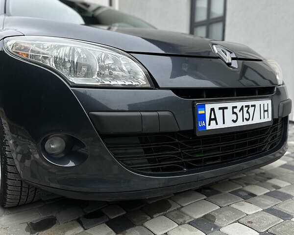 Серый Рено Меган, объемом двигателя 1.5 л и пробегом 215 тыс. км за 6800 $, фото 3 на Automoto.ua