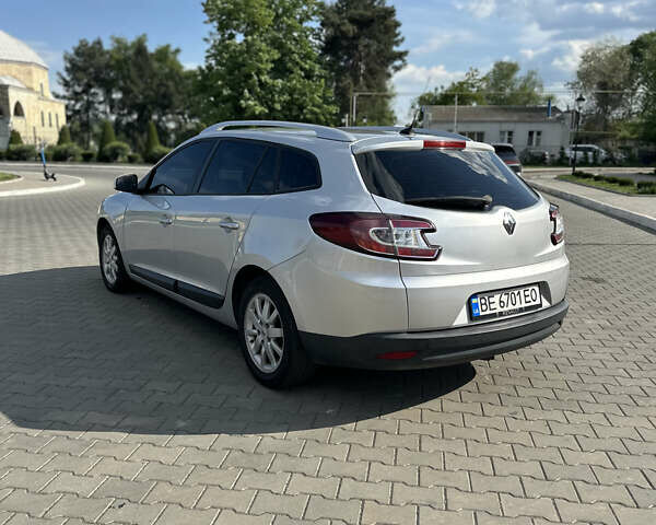 Серый Рено Меган, объемом двигателя 1.46 л и пробегом 170 тыс. км за 6800 $, фото 4 на Automoto.ua