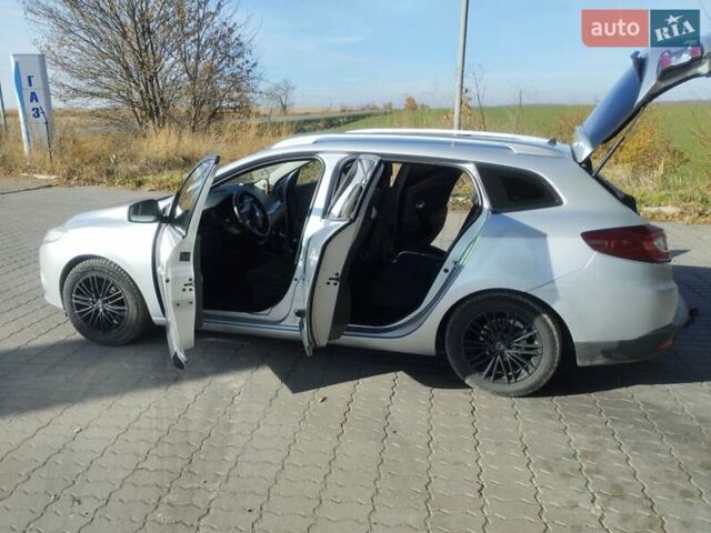 Серый Рено Меган, объемом двигателя 1.6 л и пробегом 205 тыс. км за 6400 $, фото 6 на Automoto.ua