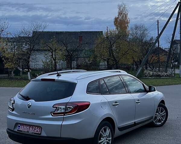 Серый Рено Меган, объемом двигателя 1.6 л и пробегом 215 тыс. км за 7600 $, фото 4 на Automoto.ua
