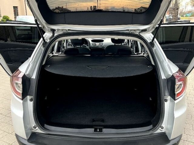 Серый Рено Меган, объемом двигателя 1.5 л и пробегом 263 тыс. км за 5490 $, фото 17 на Automoto.ua