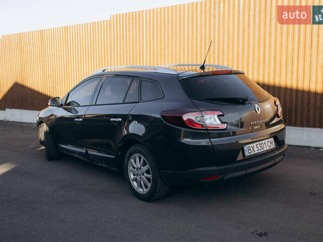 Серый Рено Меган, объемом двигателя 1.46 л и пробегом 288 тыс. км за 6550 $, фото 3 на Automoto.ua