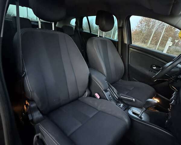 Сірий Рено Меган, об'ємом двигуна 1.46 л та пробігом 260 тис. км за 5900 $, фото 12 на Automoto.ua