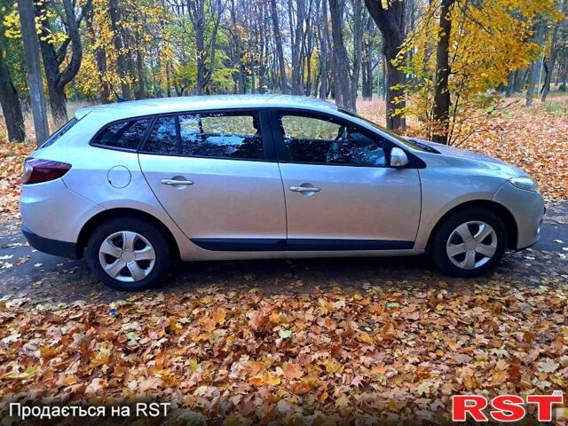 Серый Рено Меган, объемом двигателя 1.5 л и пробегом 200 тыс. км за 6999 $, фото 4 на Automoto.ua