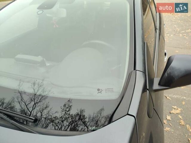 Серый Рено Меган, объемом двигателя 1.4 л и пробегом 250 тыс. км за 7500 $, фото 81 на Automoto.ua