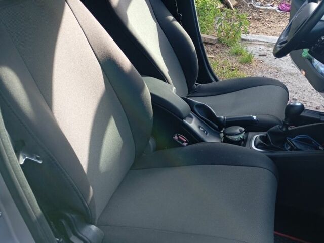 Серый Рено Меган, объемом двигателя 1.6 л и пробегом 204 тыс. км за 7200 $, фото 7 на Automoto.ua