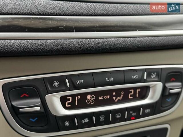 Серый Рено Меган, объемом двигателя 2 л и пробегом 260 тыс. км за 7800 $, фото 22 на Automoto.ua