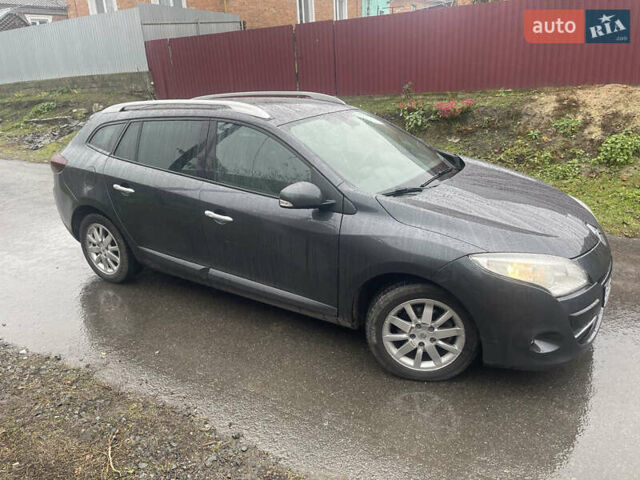 Сірий Рено Меган, об'ємом двигуна 1.46 л та пробігом 240 тис. км за 6900 $, фото 3 на Automoto.ua