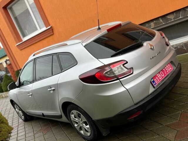 Серый Рено Меган, объемом двигателя 1.5 л и пробегом 263 тыс. км за 5100 $, фото 7 на Automoto.ua