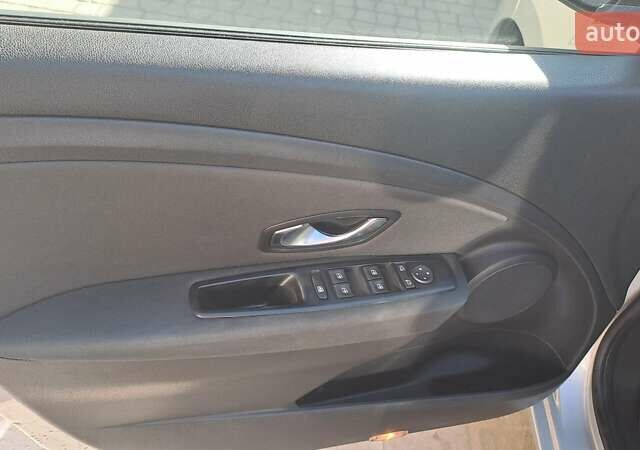 Серый Рено Меган, объемом двигателя 1.46 л и пробегом 228 тыс. км за 6500 $, фото 13 на Automoto.ua