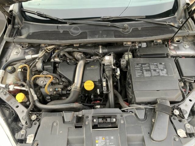 Серый Рено Меган, объемом двигателя 1.5 л и пробегом 320 тыс. км за 7000 $, фото 12 на Automoto.ua