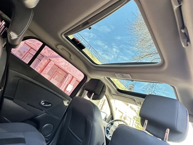 Сірий Рено Меган, об'ємом двигуна 1.5 л та пробігом 270 тис. км за 7750 $, фото 20 на Automoto.ua