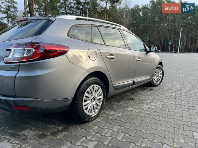 Сірий Рено Меган, об'ємом двигуна 1.5 л та пробігом 227 тис. км за 6650 $, фото 4 на Automoto.ua