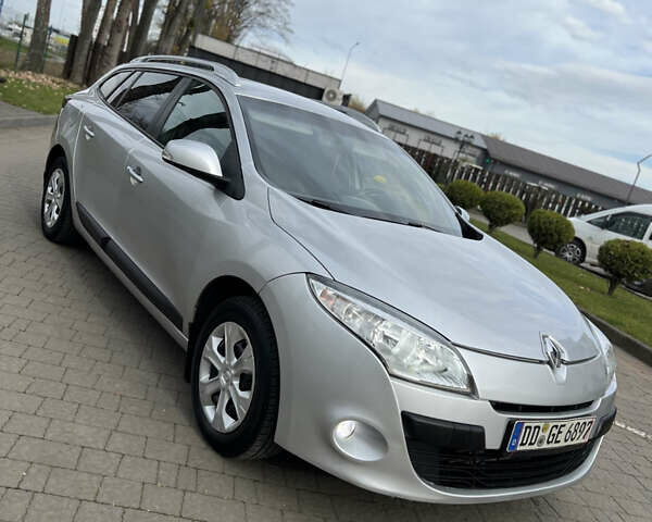 Серый Рено Меган, объемом двигателя 1.5 л и пробегом 265 тыс. км за 5499 $, фото 1 на Automoto.ua