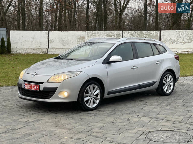Серый Рено Меган, объемом двигателя 1.6 л и пробегом 225 тыс. км за 7700 $, фото 1 на Automoto.ua