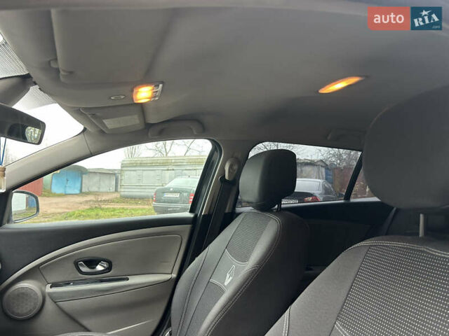 Серый Рено Меган, объемом двигателя 1.46 л и пробегом 285 тыс. км за 5700 $, фото 15 на Automoto.ua