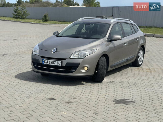 Сірий Рено Меган, об'ємом двигуна 1.46 л та пробігом 251 тис. км за 7300 $, фото 2 на Automoto.ua