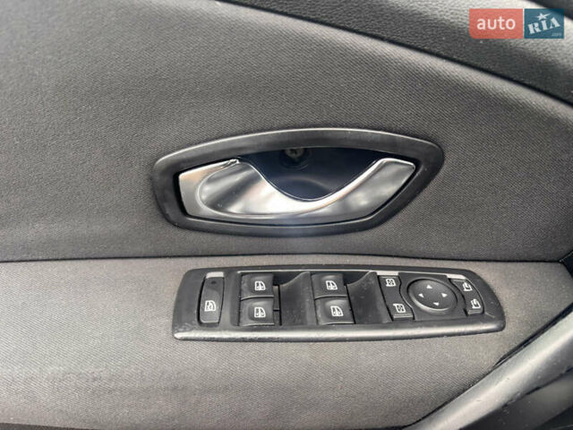 Сірий Рено Меган, об'ємом двигуна 1.5 л та пробігом 268 тис. км за 7300 $, фото 21 на Automoto.ua