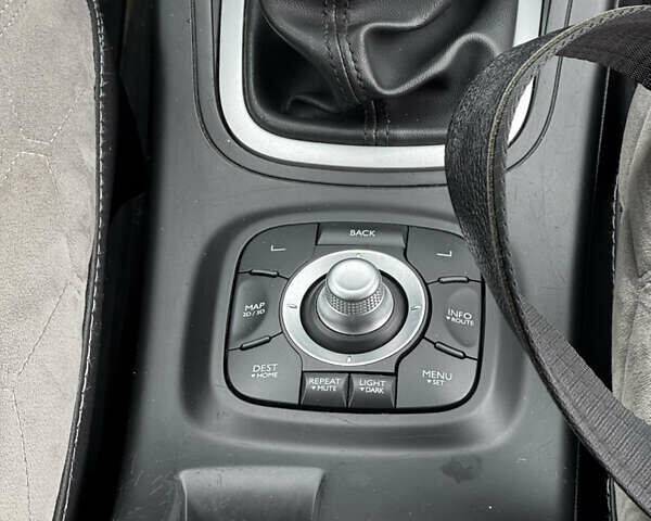 Серый Рено Меган, объемом двигателя 1.6 л и пробегом 353 тыс. км за 5800 $, фото 9 на Automoto.ua