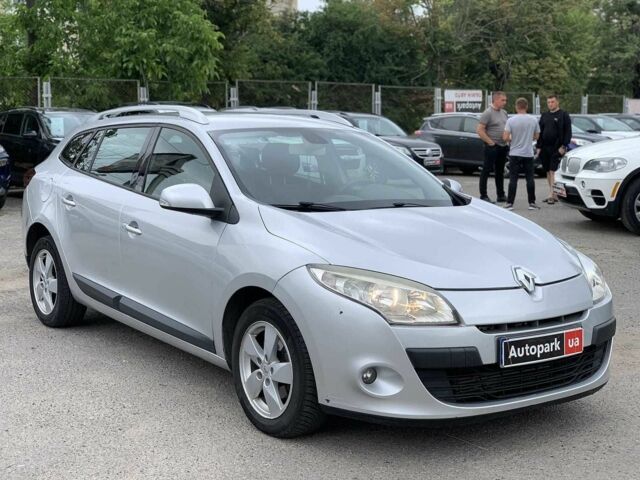 Серый Рено Меган, объемом двигателя 1.5 л и пробегом 273 тыс. км за 6590 $, фото 2 на Automoto.ua