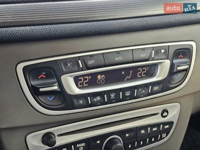 Серый Рено Меган, объемом двигателя 1.46 л и пробегом 257 тыс. км за 5150 $, фото 27 на Automoto.ua