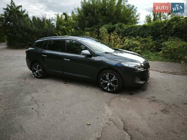 Серый Рено Меган, объемом двигателя 2 л и пробегом 125 тыс. км за 9950 $, фото 5 на Automoto.ua