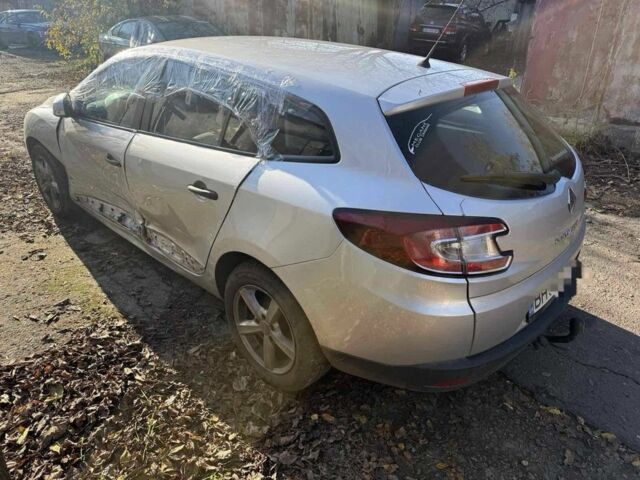 Серый Рено Меган, объемом двигателя 1.5 л и пробегом 235 тыс. км за 2700 $, фото 5 на Automoto.ua