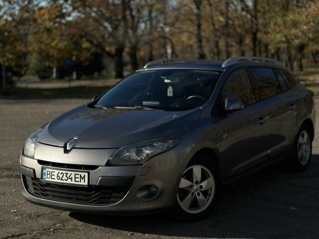 Сірий Рено Меган, об'ємом двигуна 1.5 л та пробігом 270 тис. км за 7750 $, фото 1 на Automoto.ua